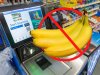 Банан за 20 центов обманул систему Walmart — и весь интернет обсуждает эту схему